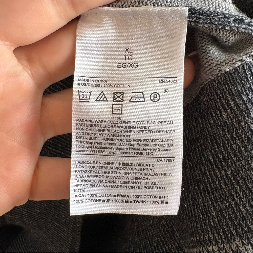 Banana Republic XL Charcoal Gray Cardigan Mock‎ Neck Button Down Academia Career